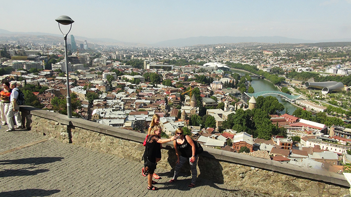 Грузия. Тбилиси. Вид на город от монастыря Нарикала
