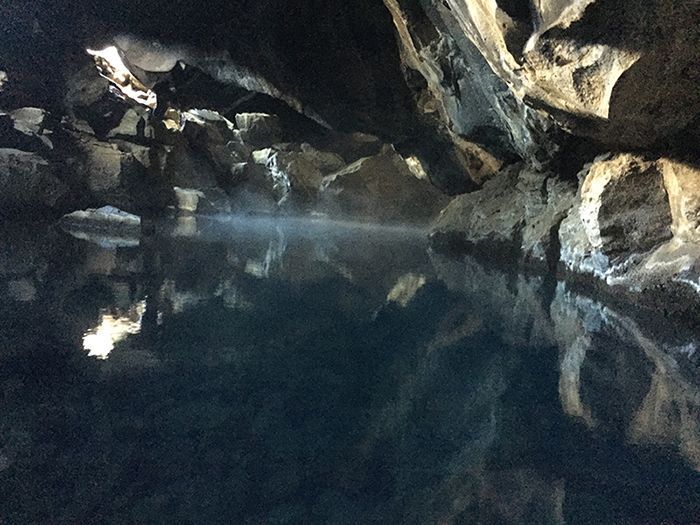 Исландия. Пещера из Игры престолов